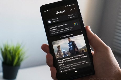 Google tiñe Android de blanco puro, aunque reconoce que el modo oscuro mejora la vida de tu batería