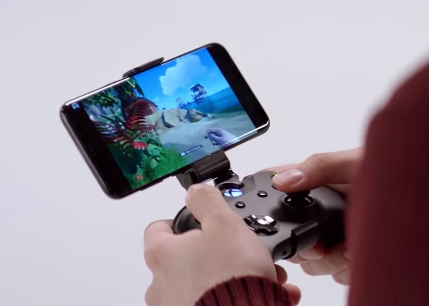 Microsoft patenta un mando de Xbox que se acopla al móvil