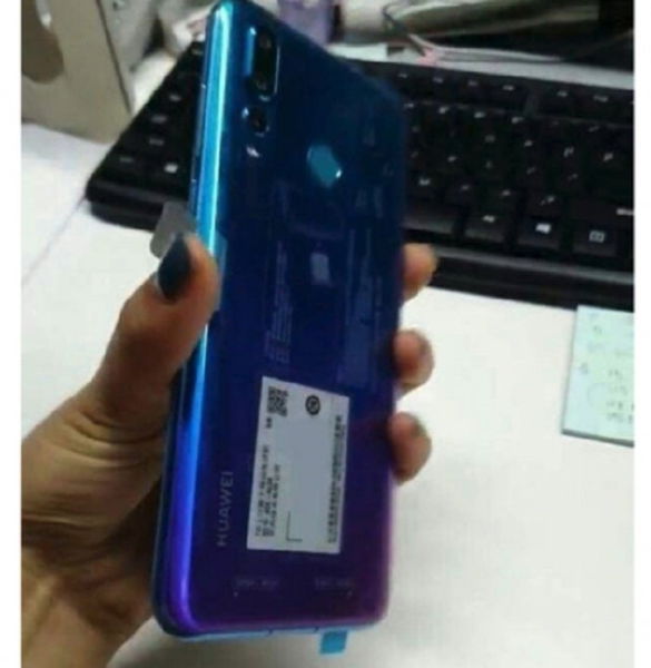 Se filtran las imágenes reales del Huawei Nova 4 con agujero en la pantalla