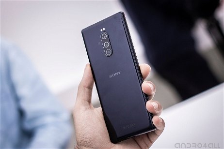 Sony quiere despedirse de los marcos en 2020: así sería su primer móvil con agujero en pantalla