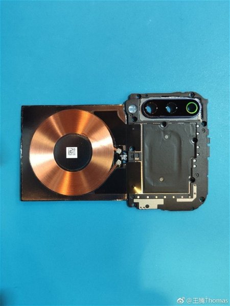 Xiaomi Mi 9 interior chip