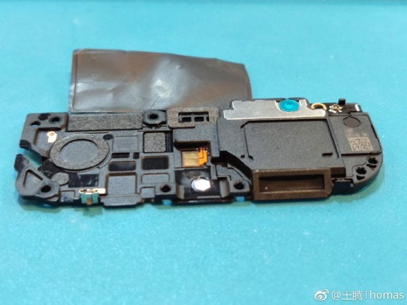 Xiaomi Mi 9 interior teléfono