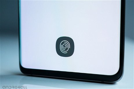 Samsung ya tiene una solución, o cómo evitar que un protector de pantalla de 3 euros se convierta en un problema de seguridad