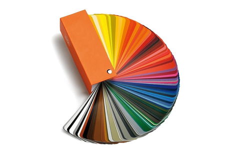 Samsung acaba de patentar un móvil con el diseño de un muestrario de colores y es sencillamente hilarante Samsung acaba de patentar un móvil con el diseño de un muestrario de colores y es sencillamente hilarante