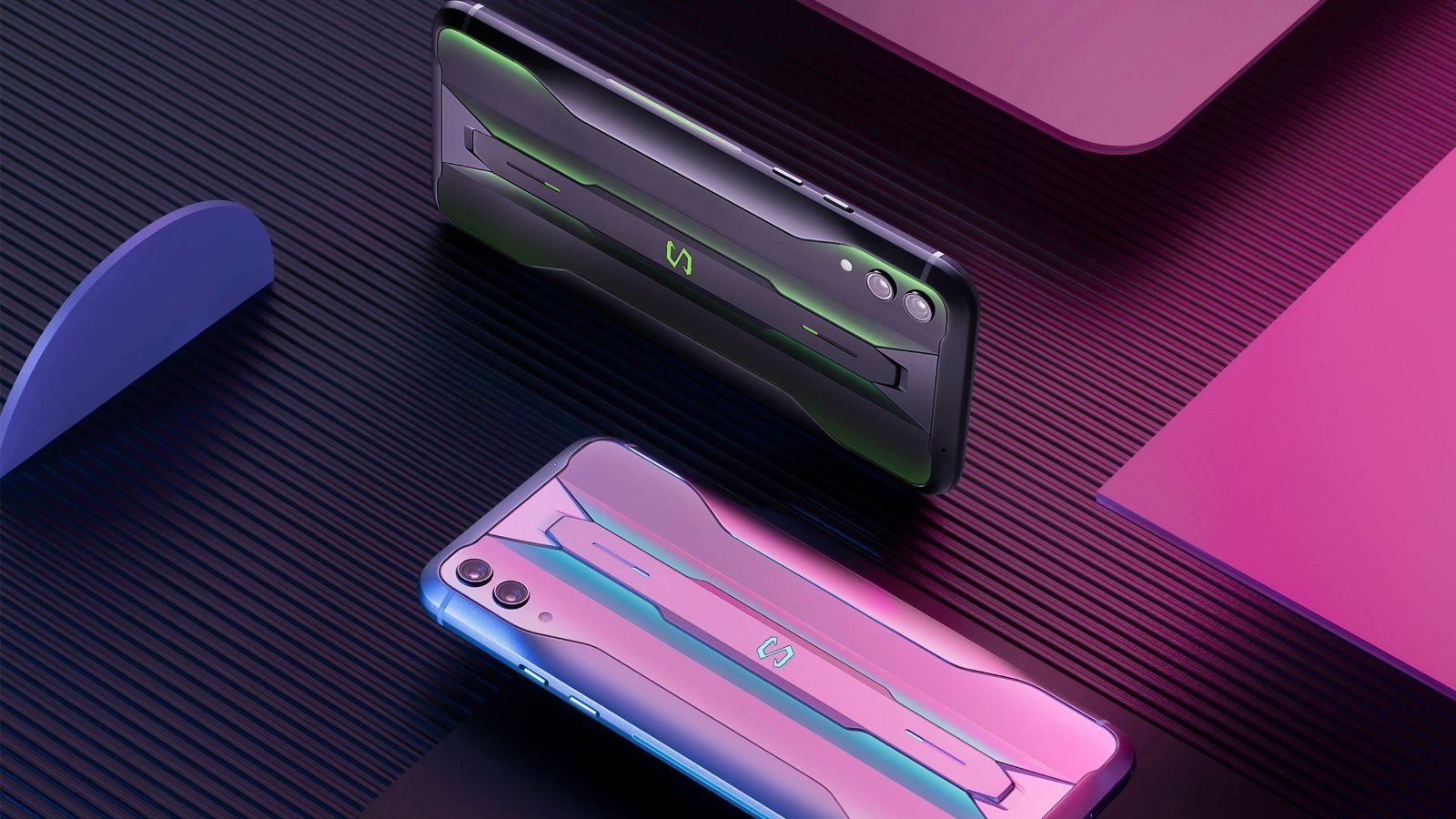 Xiaomi Black Shark 2 Pro, violeta y negro