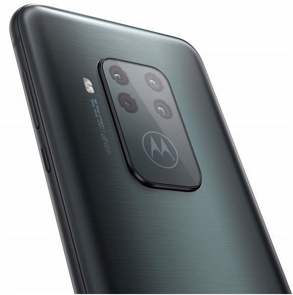 Camara trasera del Motorola One Zoom detalles