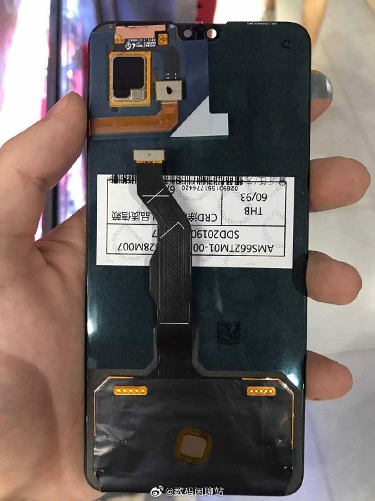 Huawei Mate 30 diseño panel