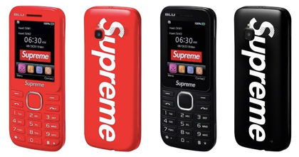 El final boss millenial es este feature phone de Supreme El final boss millenial es este feature phone de Supreme