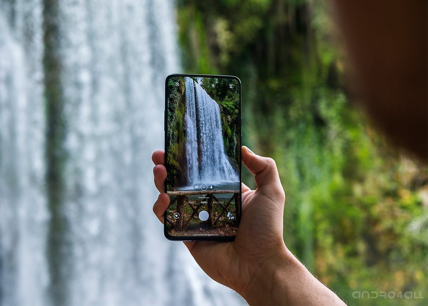 Foto de cascada en OnePlus 7T Pro