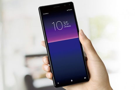 La primera imagen del supuesto Sony Xperia 3 muestra un diseño curvo al estilo del clásico Xperia Arc La primera imagen del supuesto Sony Xperia 3 muestra un diseño curvo al estilo del clásico Xperia Arc