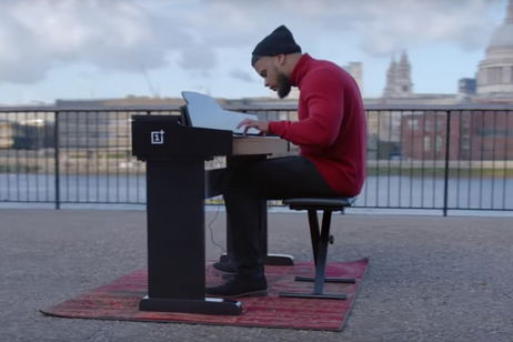Un piano con 204 GB de RAM: así funciona el piano de 17 móviles que OnePlus promociona en Europa Un piano con 204 GB de RAM: así funciona el piano de 17 móviles que OnePlus promociona en Europa