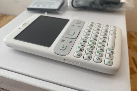 Alguien ha vendido en eBay hasta 9 prototipos del primer móvil Android de la historia Alguien ha vendido en eBay hasta 9 prototipos del primer móvil Android de la historia
