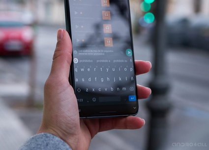 WhatsApp CON tema oscuro en Android