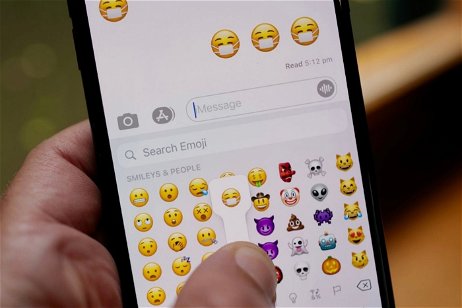 El nuevo emoji del iPhone te demuestra que se puede ser feliz llevando mascarilla