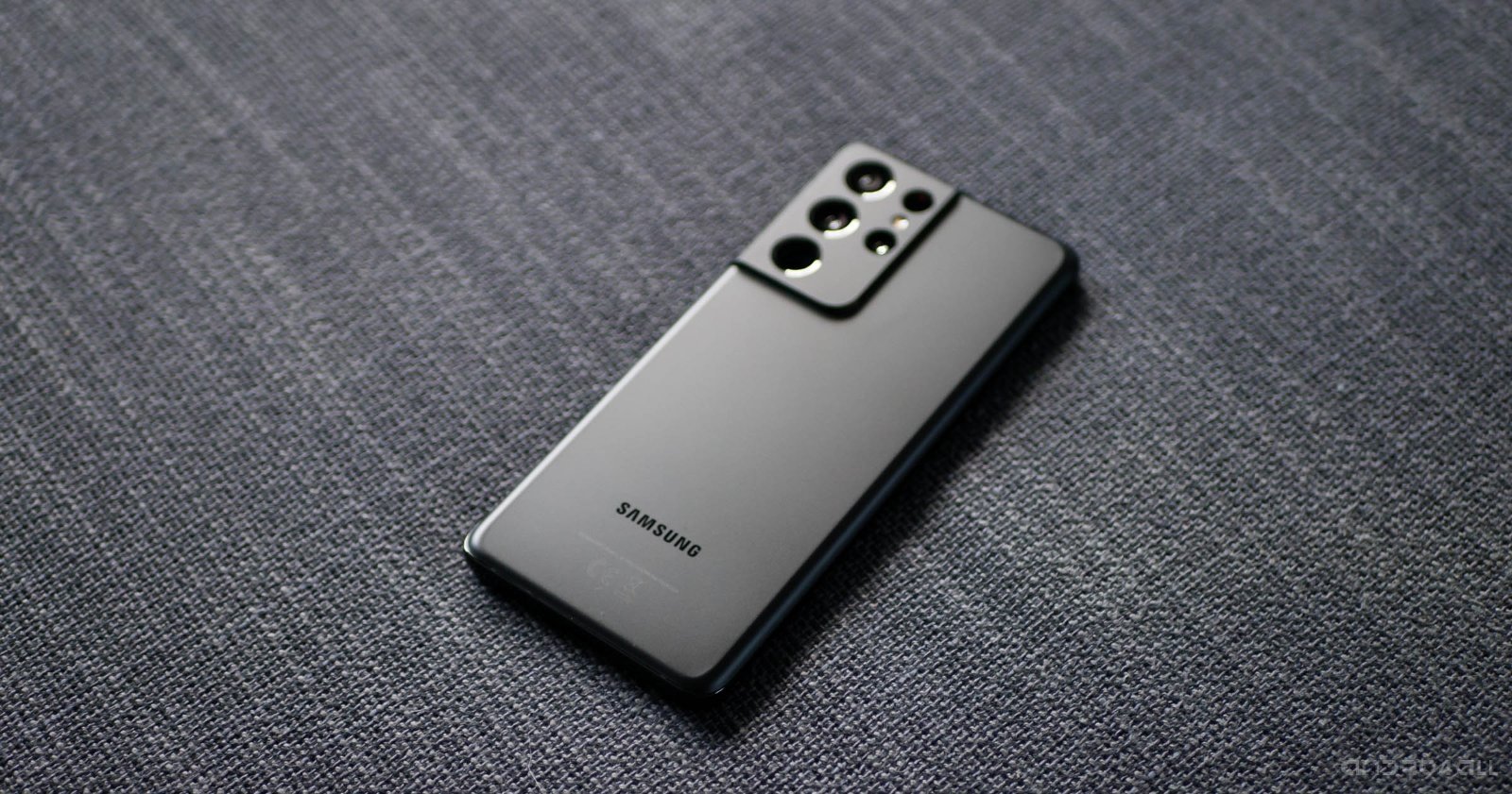 Samsung Galaxy S21 Ultra, color negro