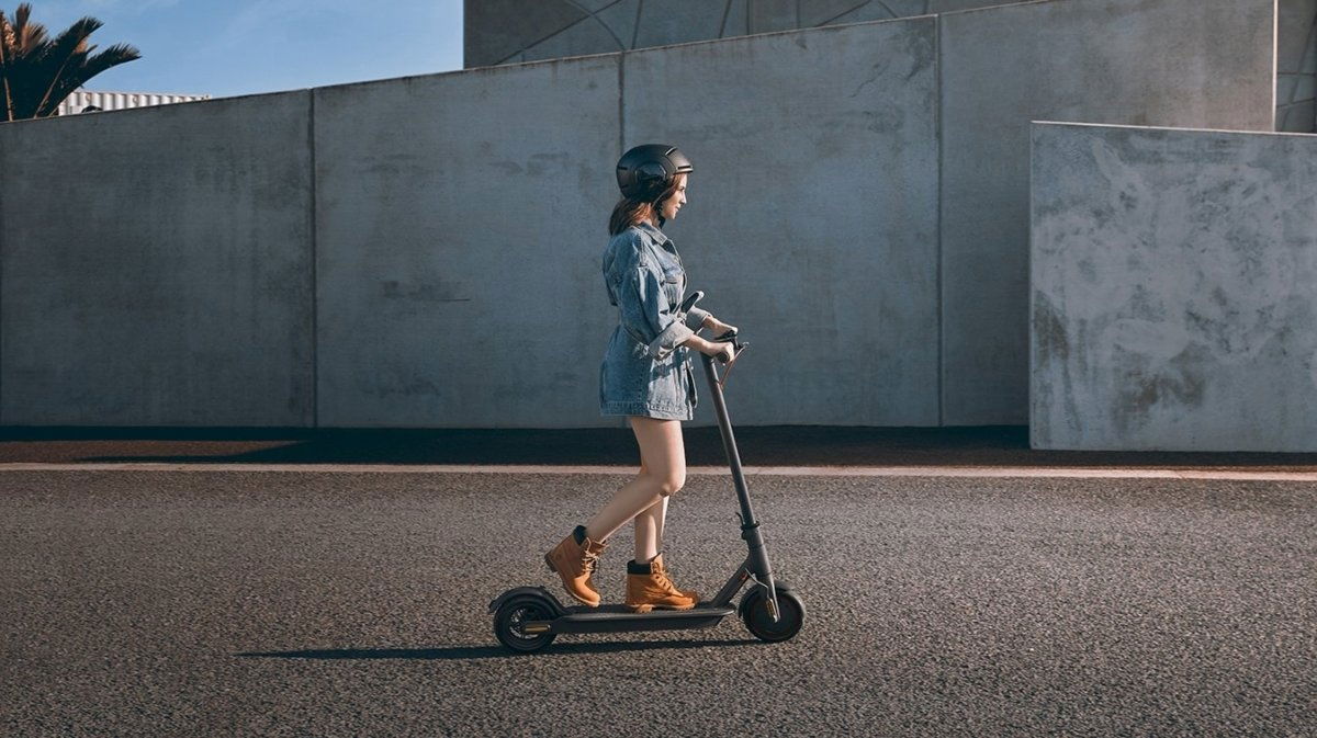 Mi Electric Scooter Pro