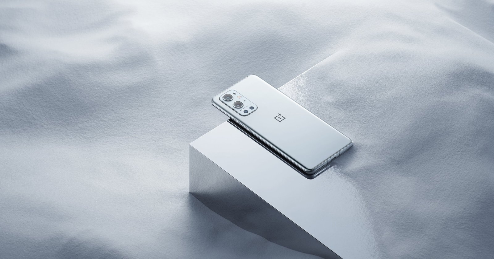 OnePlus 9 Pro en color Morning Mist