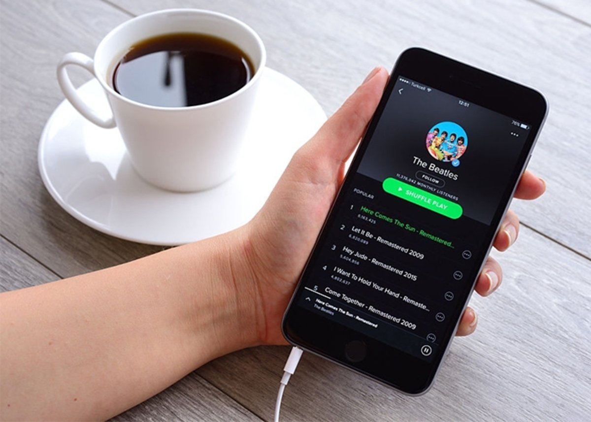 Spotify como escuchar musica y podcasts gratis