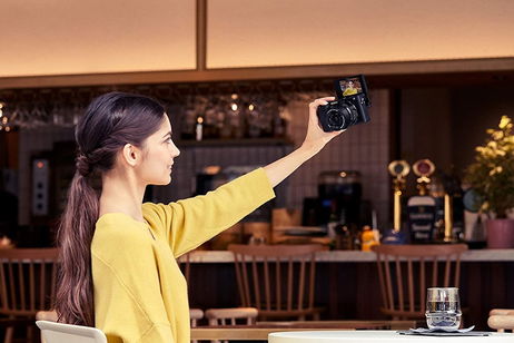 Compra la cámara de ElXokas con un descuento de 180 euros: calidad Sony, grabación en 4K y enfoque automático rapidísimo Compra la cámara de ElXokas con un descuento de 180 euros: calidad Sony, grabación en 4K y enfoque automático rapidísimo