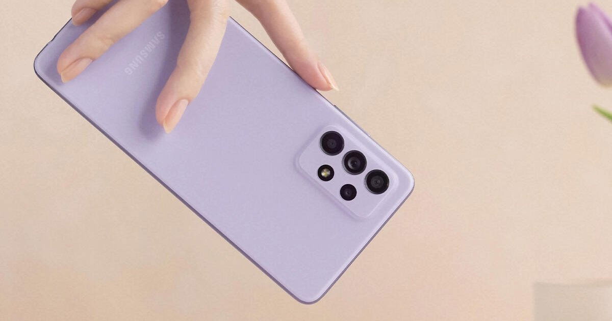Samsung Galaxy A52s violeta