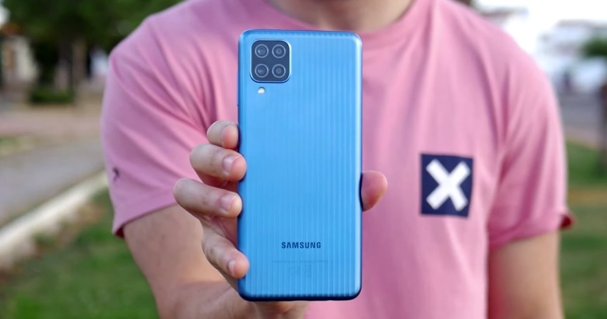 Samsung Galaxy M12 azul