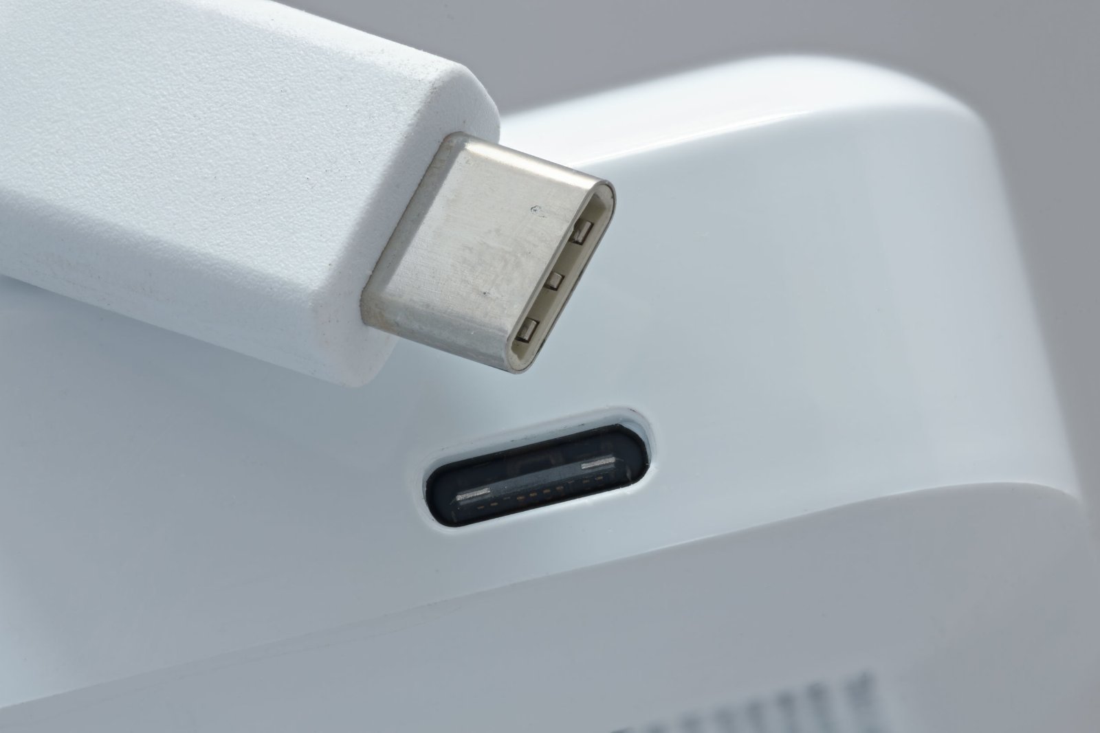cables y dispositivos USB-C nuevo etiquetado carga