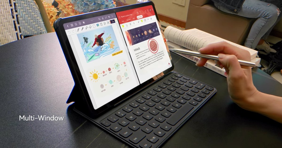 Huawei MatePad 2022 con el teclado físico