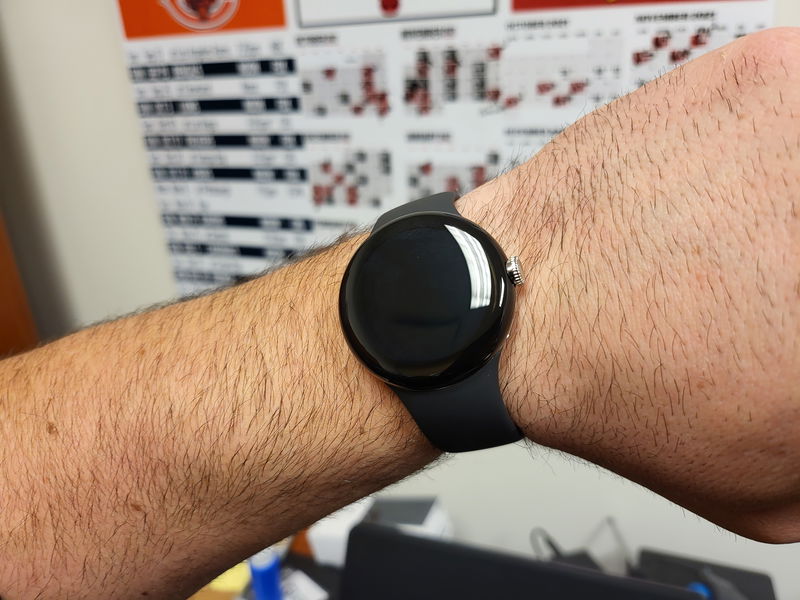 Alguien en Internet ya tiene el Pixel Watch y está filtrando absolutamente todo del reloj de Google