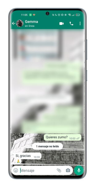 Cómo enviar, cambiar o eliminar reacciones a un mensaje en WhatsApp