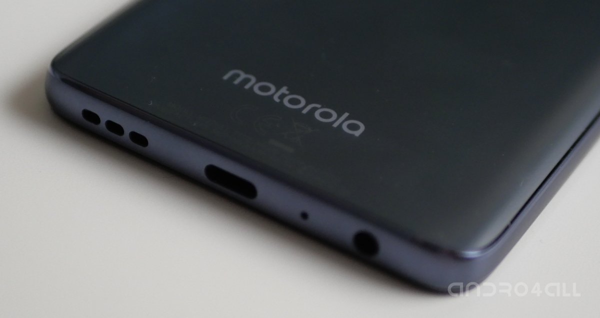 Motorola moto g62 5G puertos inferiores
