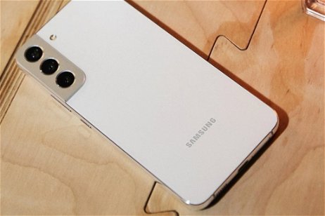 Por fin: el sobrenatural Samsung Galaxy S22 toca su precio más bajo en un precioso color