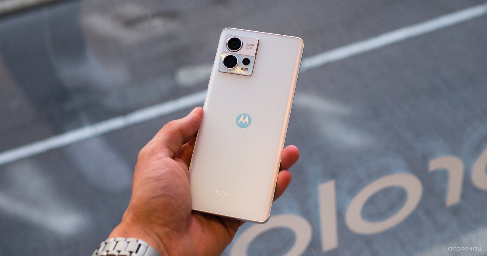 Motorola Edge 30 Fusion en color blanco