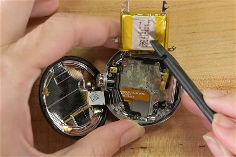 Si quieres un Pixel Watch ten cuidado, iFixit dice que es muy complicado de reparar