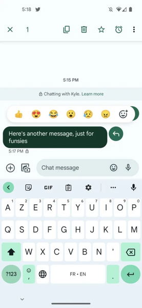 Google quiere que te pases a su app de mensajes: ha copiado una de las funciones de WhatsApp para convencerte