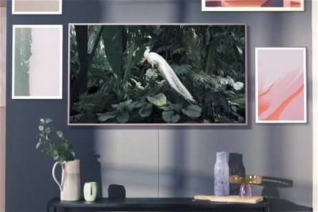 Menuda obra de arte: esta smart TV Samsung, con un solo cable, cae por debajo de 400 euros