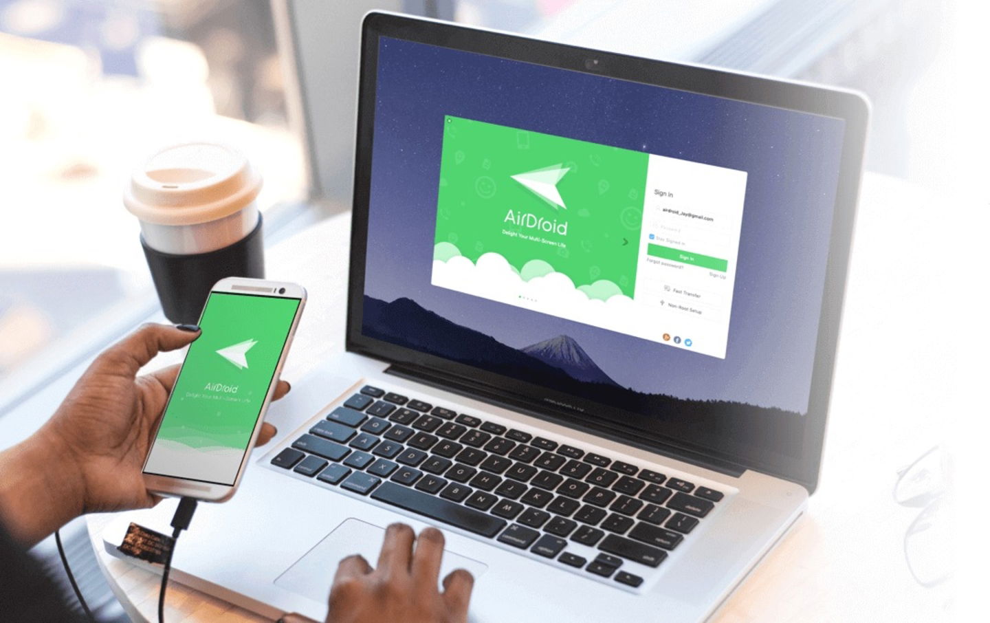 AirDroid en un smartphone y un PC