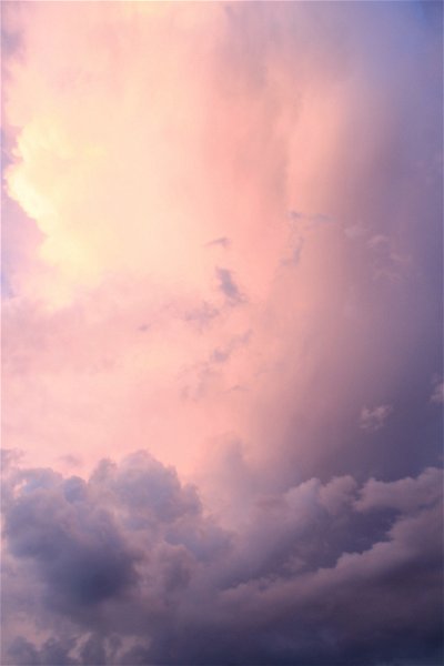 Fondo de pantalla aesthetic de nubes