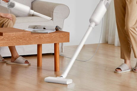 No te compliques: este aspirador escoba de Xiaomi cuesta poco más de 50 euros No te compliques: este aspirador escoba de Xiaomi cuesta poco más de 50 euros