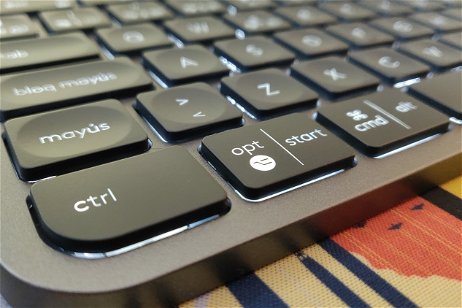 Lo uso desde hace meses y es una maravilla: el mejor teclado inalámbrico cuesta hoy 94 euros