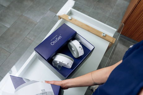 Parecen unos auriculares pero en realidad son un loquísimo invento para limpiar los oídos Parecen unos auriculares pero en realidad son un loquísimo invento para limpiar los oídos