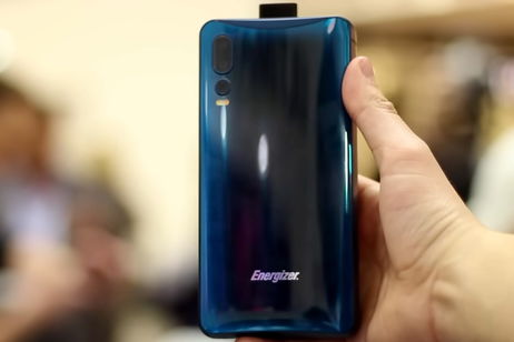 Aquella vez que un fabricante de pilas lanzó un teléfono con batería de 18.000 mAH