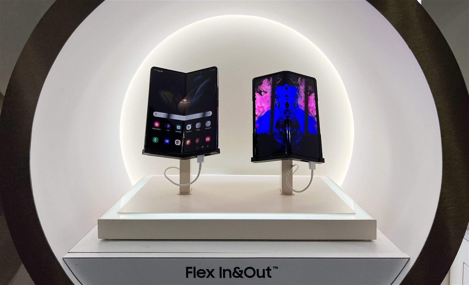 Pantalla Flex In and Out de Samsung