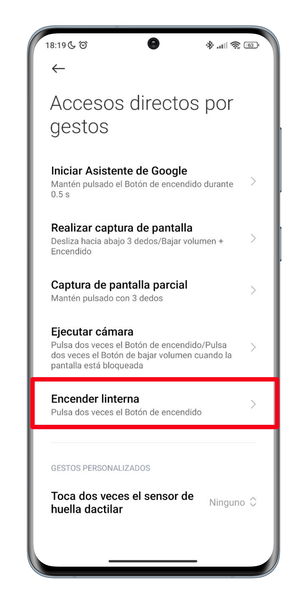 Así puedes encender la linterna de tu móvil Xiaomi sin tocar la pantalla