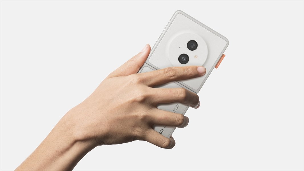 El 0/1 Phone es el smartphone plegable minimalista que quieres, pero que no podrás comprar