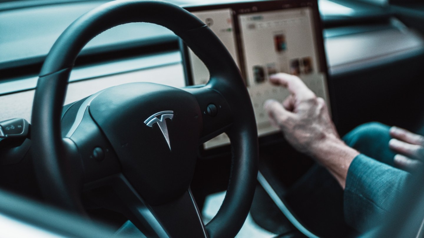 Interior de un coche Tesla