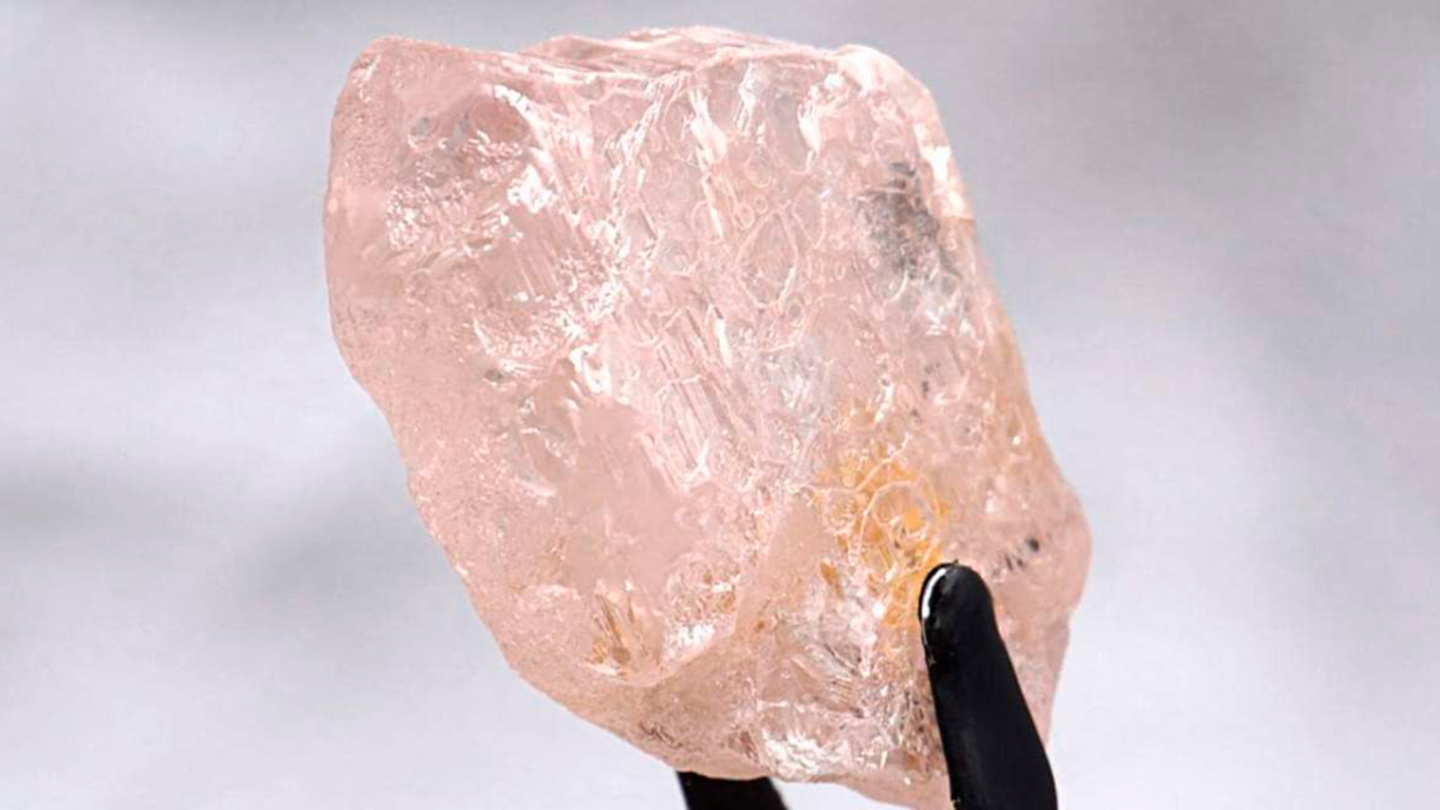 imagen de un diamante rosa llamado Lulo Rose