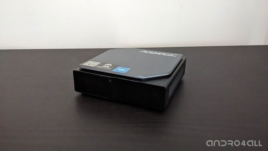 Este potente mini PC con 512 GB y Windows 11 toca fondo en