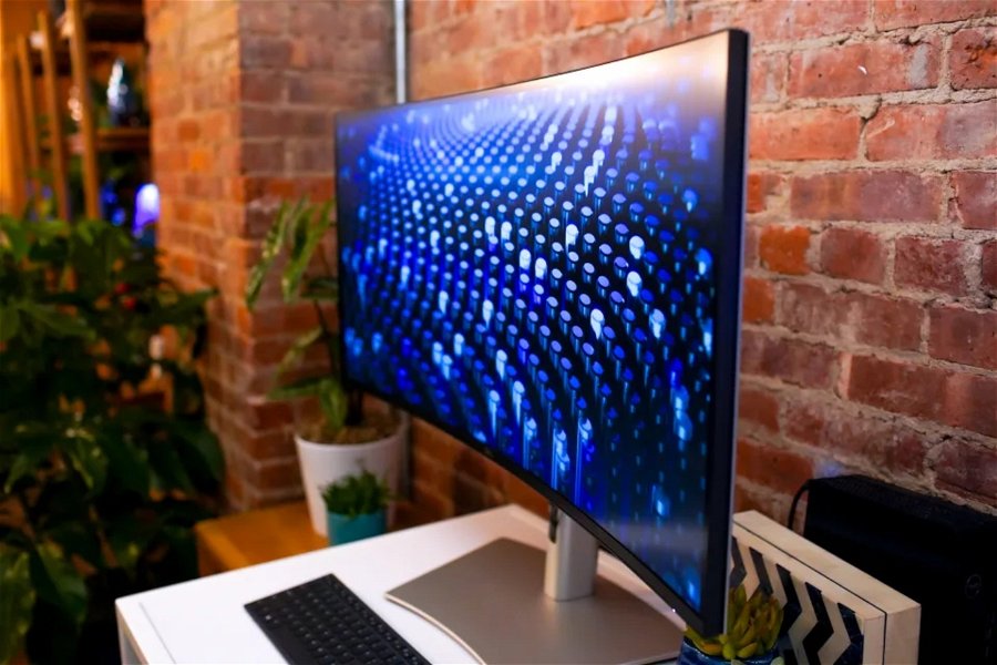 DELL lanza el primer monitor curvo del mundo con pantalla de 40 pulgadas y  resolución 5K
