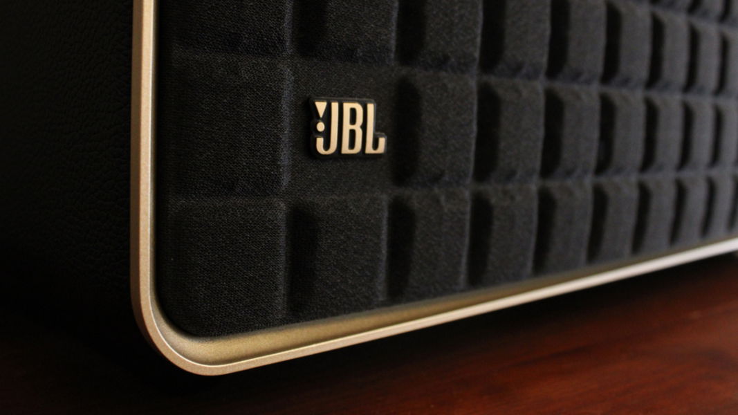 JBL Authentics 500, análisis: da gusto lucirlo en el salón, pero más gusto  da disfrutar de sus graves