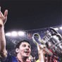 Messi con la copa fondo de pantalla Barcelona